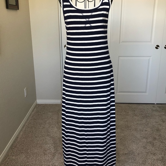 Loft super cute, comfortable maxi dress - Picture 5 of 9